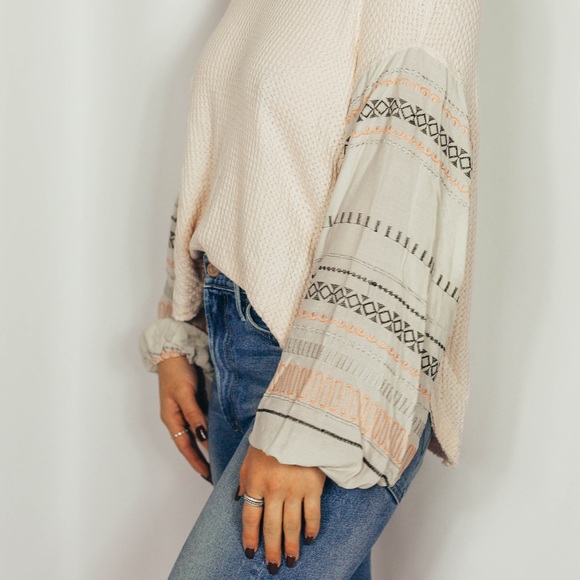 NEW // On My Way Contrast Embroidery Top - Picture 7 of 8